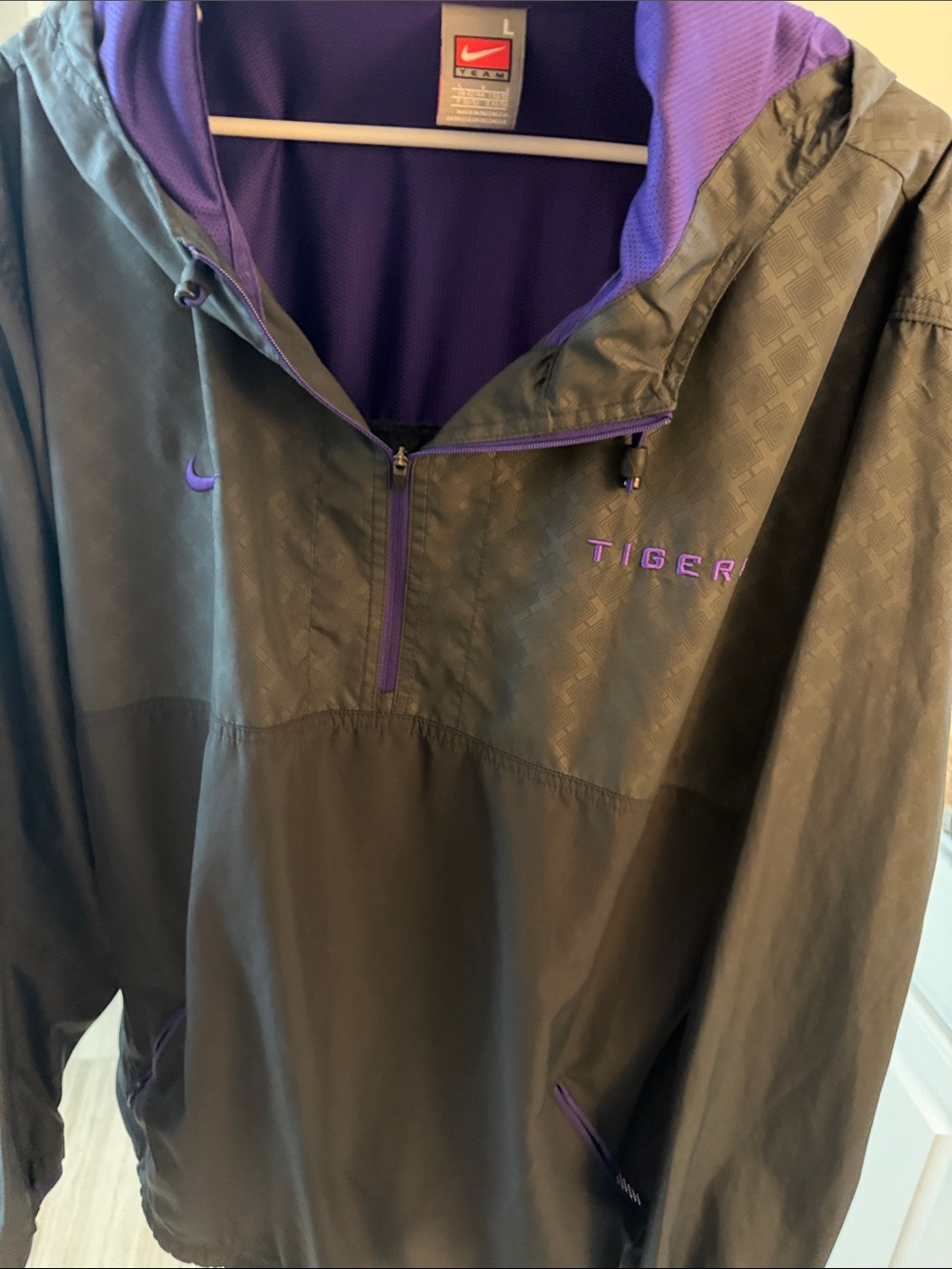 Nike Black Jacket with Purple Accents Pullover